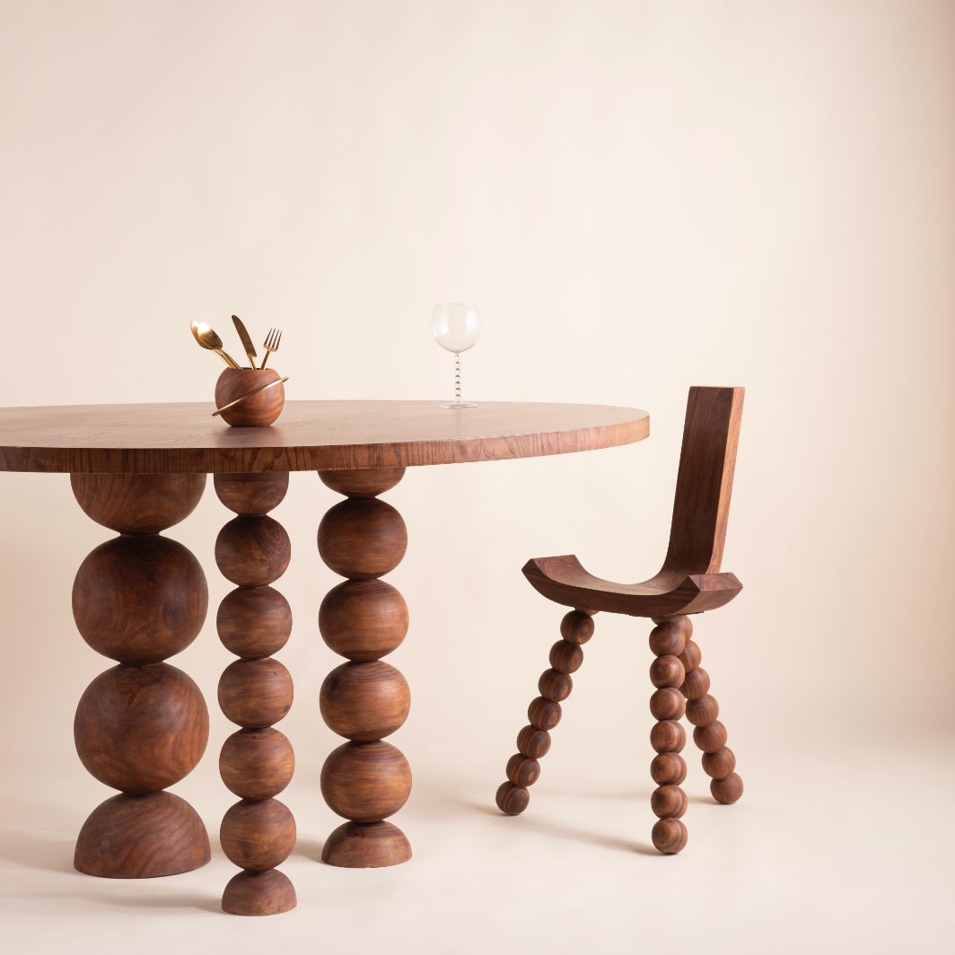 Ball Pack Round Dining Table – Objectry