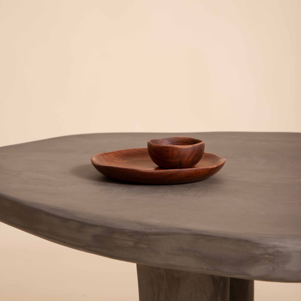 Uneven Crockery