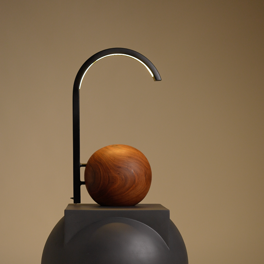 Ball Arc Table Lamp