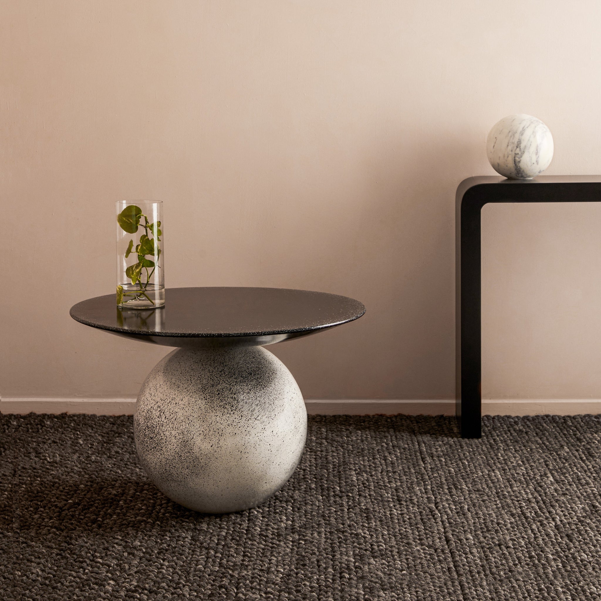 Ball Coffee Table – Objectry