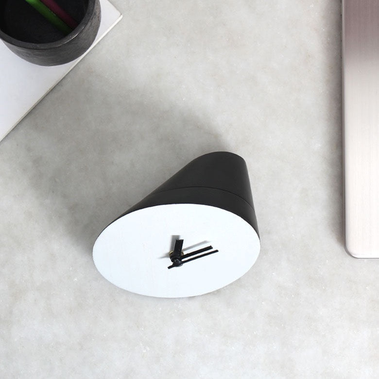 Edge Table Clock